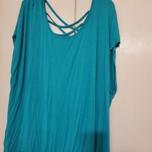 Torrid size 4 shirt